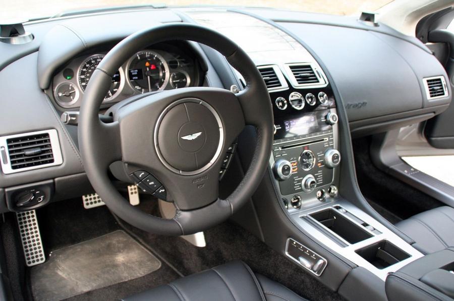 Торпедо Aston Martin Virage 2011 года  (NA) (фото 24 из 39)